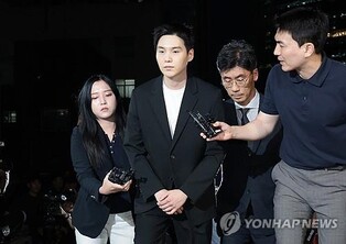 (LEAD) BTS' Suga quizzed over drunk driving on e-scooter