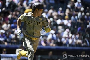 MLB닷컴 "김하성, 9월말 또는 10월 복귀"…정규시즌 출전 불투명