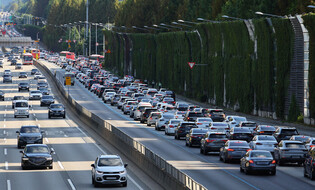 Heavy traffic on holiday