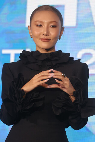 Photos from media showcase of 'HWASA'