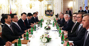 Yoon-Pavel talks