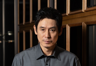 Sul Kyung-gu on 'A Normal Family': 'Intense Focus on Dinner Scene, Numerous Retakes'