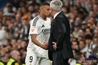 5경기 연속 골 넣은 음바페, 허벅지 부상으로 3주 이탈 예상