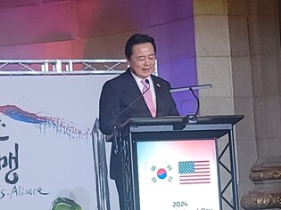 (LEAD) S. Korean, U.S. officials tout 'ironclad,' 'unwavering' alliance at Korean national day event