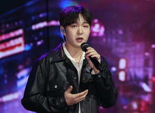 Photos from media showcase of 'LEE CHANGSUB'