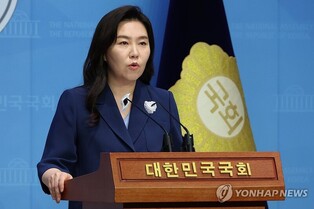 "하이브, 3년간 굿즈 매출 1.2조…'판매횡포' 과태료 300만원"
