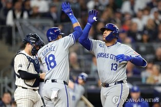 캔자스시티, ALDS 2차전서 양키스에 4-2 승리…가르시아 4안타(종합)