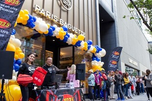 New Paris Baguette branch in Canada