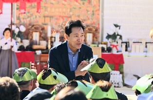 [동정] 오세훈, '나라 헌신' 기리는 진관사 국행수륙재 참석