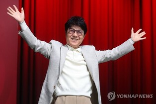 [일문일답] 조용필, K-컬처 열풍에 "나도 늦게 태어나 키 크고 잘생겼다면"