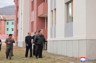 N. Korean leader visits flood-hit areas under reconstruction