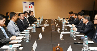 Finance minister meets S. Korean bizmen in Peru