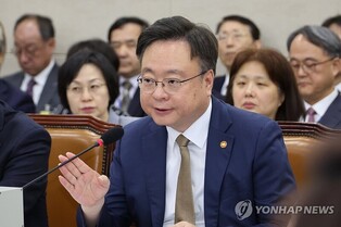 Health minister vows efforts to resolve walkout by trainee doctors via consultative body