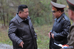 N. Korean leader inspects strategic missile bases