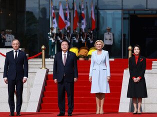 Welcoming ceremony for Polish president