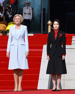 Welcoming ceremony for Polish president