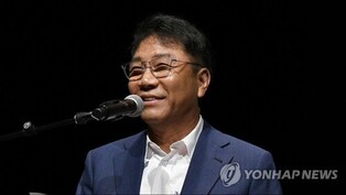 Lee Soo-man's Return to Music Industry Stirs Questions on Non-compete Agreement