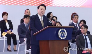 Yoon vows more subsidies for small biz owners