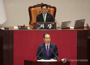 (LEAD) Yoon calls for thorough countermeasures against 'illegal' N. Korea-Russia military cooperation