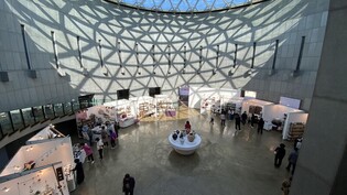 클레이아크미술관 장식한 김해분청도자기…"멋진 명품으로 빛나"