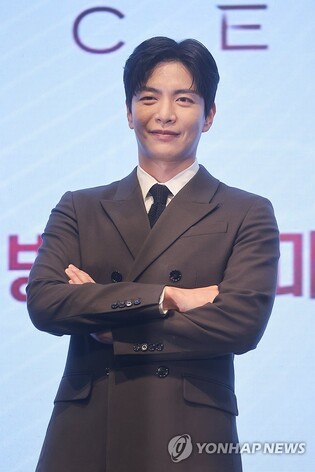 성형외과 의사와 형사의 공조 '페이스미'…"행복에 대한 이야기"