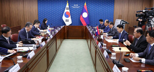 S. Korea-Laos FMs' talks