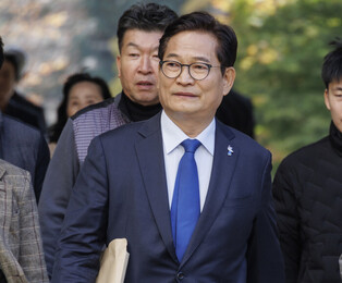 Ex-opposition leader at court