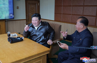 N. Korean leader inspects suicide drone performance test
