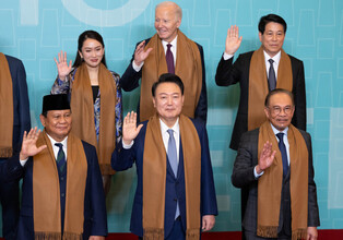 Yoon at APEC summit
