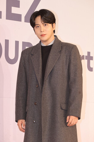 S. Korean boy group Ateez