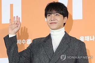 Lee Seung-gi to Release 20th Anniversary Album Next Month
