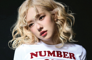 BLACKPINK's Rose drops 'number one girl'