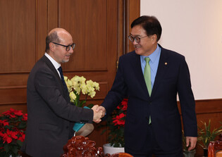 Speaker meets U.N. special rapporteur