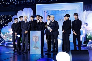 세븐틴, 마마 어워즈서 2년 연속 대상…빅뱅 재결합 무대 눈길