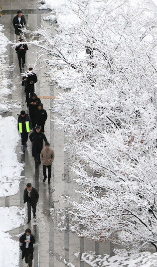 Snow in Seoul