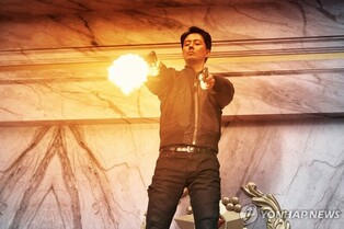 경계 허물고, 흥행작 주고받는다…공생 꾀하는 방송사와 OTT