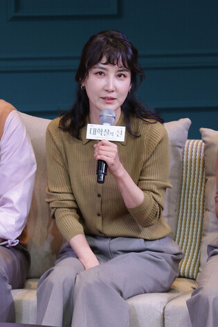 S. Korean actress Shin Dong-mi