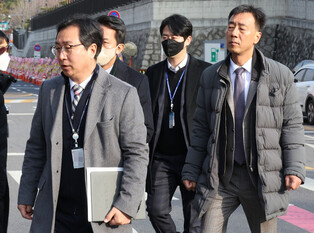 Request for Yoon's attendance in martial law probe