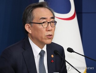 S. Korea to brace for possible resumption of U.S.-N.K. dialogue under Trump: FM Cho
