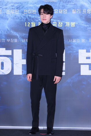 S. Korean actor Lee Dong-wook