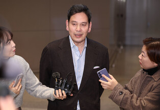 Shinsegae chairman meets Trump