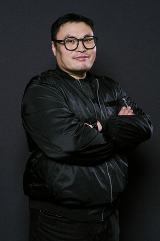 '조명가게' 강풀 "아직 신인 작가…'유니버스' 만들고 싶어"