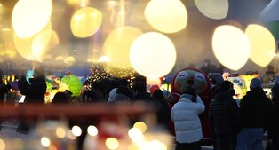 "북적이는 분위기, 참 소중해"…막 오른 대구 수성빛예술제