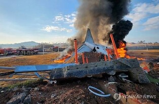 (8th LD) At least 124 dead, 2 rescued in Jeju Air plane crash in Muan
