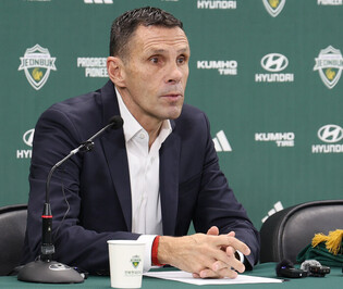 Former Premier League tactician Gus Poyet