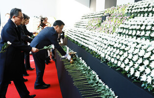 Acting president's tribute