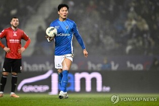 오현규, PK로 2경기 연속골…수적 열세 헹크의 2-0 승리에 쐐기