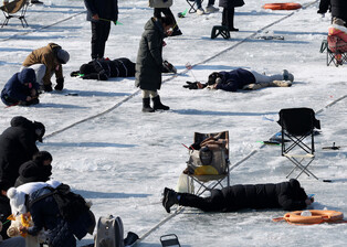 Ice fishing festival