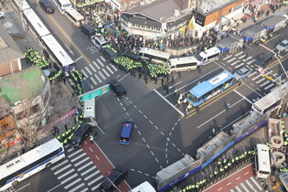 Yoon to attend hearing of impeachment trial