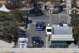 Yoon to attend hearing of impeachment trial